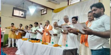 Banda news the resolution of developed India echoed in 16 mandals purushottam pandey said- Modi has raised the head of the country | Banda News: Resolve of developed India in 16 mandals, Purushottam Pandey said- Modi elevated the country's head. News Track in Hindi