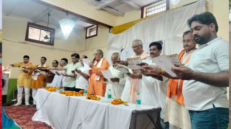 Banda news the resolution of developed India echoed in 16 mandals purushottam pandey said- Modi has raised the head of the country | Banda News: Resolve of developed India in 16 mandals, Purushottam Pandey said- Modi elevated the country's head. News Track in Hindi