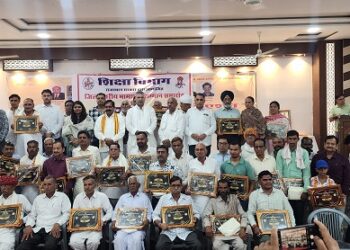 Bhamashahs and donors honored at district level function