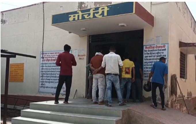 Bharatpur: Worker's body found in Atal Bandh police station area, sensation in the area due to death