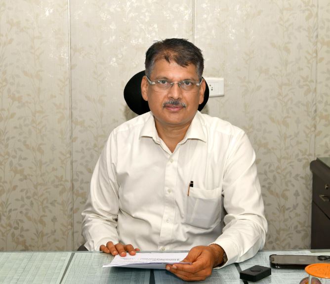 Bhaskar -e -Samvat took charge of the Additional Chief Secretary of Home Department