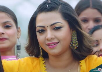Bhojpuri Song: तोहरा चुम्मा में Dinesh Lal Yadav और Raksha Gupta की रोमांटिक केमिस्ट्री ने जीता दिल
