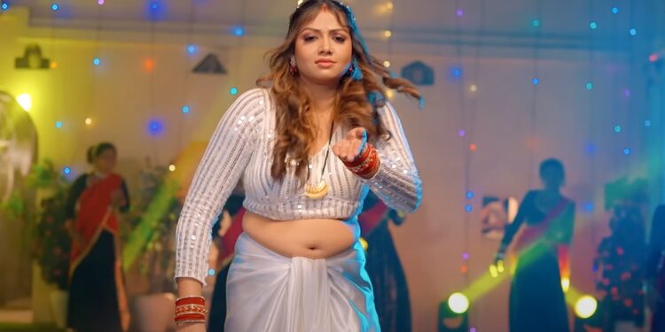 Bhojpuri Song: जब दिल बोले अरे माई Anu Dubey की आवाज़ में माँ की पुकार