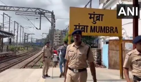 Big accident in Mumbai: 5 people fell on the gate and fall on track due to traumatic death of 5 people from local train