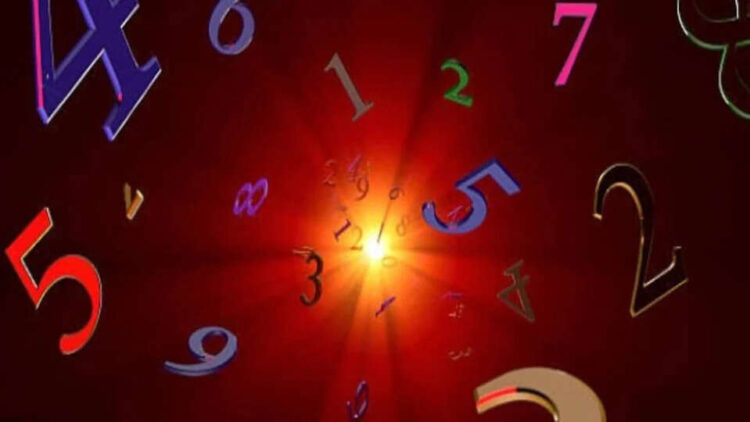 सूर्य की कृपा से मूलांक 1 वालों को मिलेगा धन, यश और सफलता, वीडियो राशिफल में देखे बाकी मूलांकों के लिए कैसा रहेगा आज का दिन 