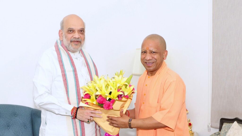 CM Yogi Visit Delhi | CM Yogi Amit Shah Meeting | UP BJP New President | UP Politics | , Big gossip between CM Yogi and Amit Shah! Discussion on these issues in the name of UP state president. News Track in Hindi