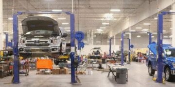 Central government launched a new scheme to make India a hub of electric car manufacturing