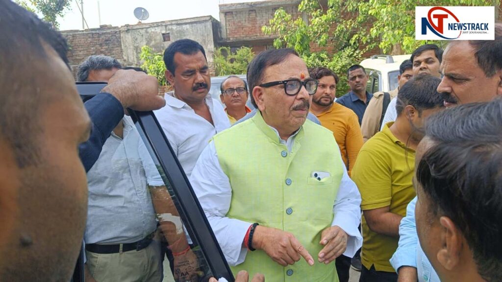 Chandauli News | Dr Mahendra Nath Pandey Ka Bayan | Rahul Gandhi | News in hindi | Uttar Pradesh News Today | Latest Update in Hindi | News Track Hindi News | Up ka taaza samachar in hindi | Chandauli News: As long as Pappu will remain in Congress, questions will continue to rise, former Union Minister has a mark on Rahul Gandhi. News Track in Hindi