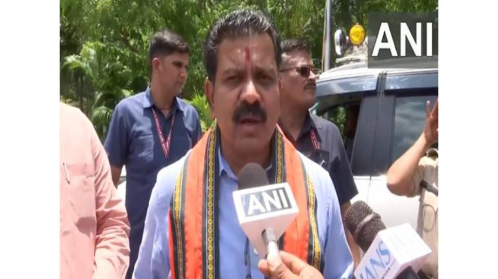 Chhattisgarh Deputy Chief Minister Vijay Sharma condoled the loss of life and property in AL-171 accident