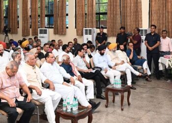 Chief Minister Naib Singh Saini expressed grief over the death of Vijay Rupani, said-Rupani was a symbol of nationalism and service