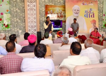 Colonel Rajyavardhan Rathore listened to 'Mann Ki Baat' with public and workers, said- new direction to nation building