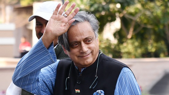 Congress MP Shashi THAROOR REPLIED on Rahul Gandhi Narendra Modi Surrender to President Donald Trump India Latest News in Hindi | On 'Narendra Surrender', Shashi Tharoor replied to his Netaji, cleared everything to Congress; Heated political mercury | News Track in Hindi