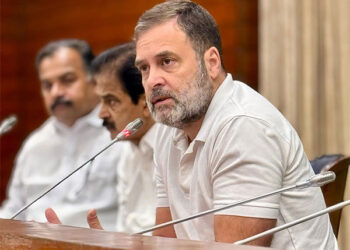 'Congress is with you in the construction of Prajalu Telangana ...': Rahul Gandhi wished the state on Foundation Day