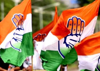 Congress's sarcasm at Modi government, said- only the graph of debt increased in the name of good day