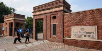 Controversy with Delhi University's decision; Islam, Pakistan and China's chapters may withdraw from syllabus!