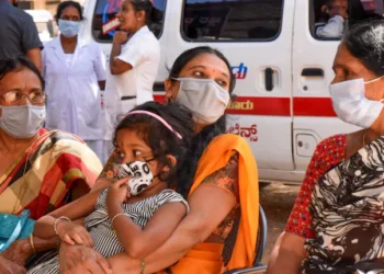 Corona bomb sprung in the country. More than 4000 cases reached the hospital. Half a dozen people died in 24 hours.