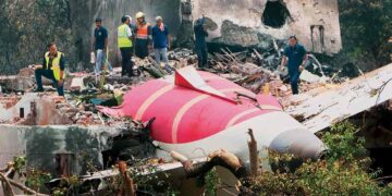 Cover story/plane crash: Save ... Save ... all Swaha