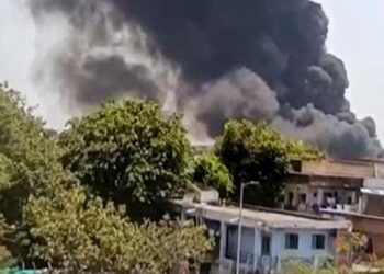 DGCA's big statement, pilot sent emergency message to Ahmedabad ATC before the accident