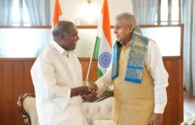 Demand for state status to Puducherry, Chief Minister Rangasami submitted memorandum to Vice President
