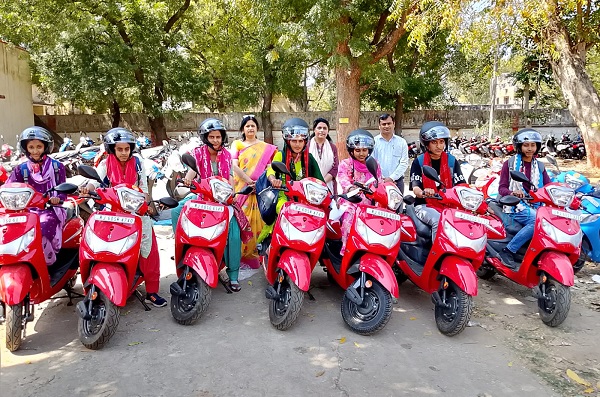 Devanarayan student scooty scheme: Karishma Gurjar, student of Bahrod College, gets scooty