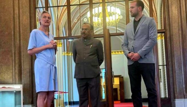 Devnani observed Berlin Mayor's Office and State Assembly