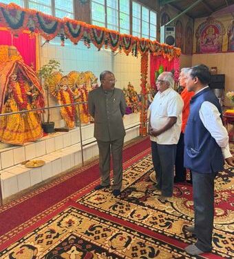 Devnani visited Ganesh temple under construction in Berlin