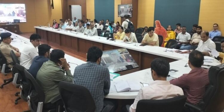 District Collector heard problems, necessary instructions for solution