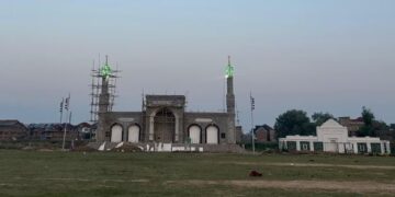 Eid prayers are not allowed in Idgah Maidan and Jama Masjid in Srinagar