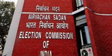 Election Commission reverses on Rahul Gandhi's allegations, serious questions on Congress