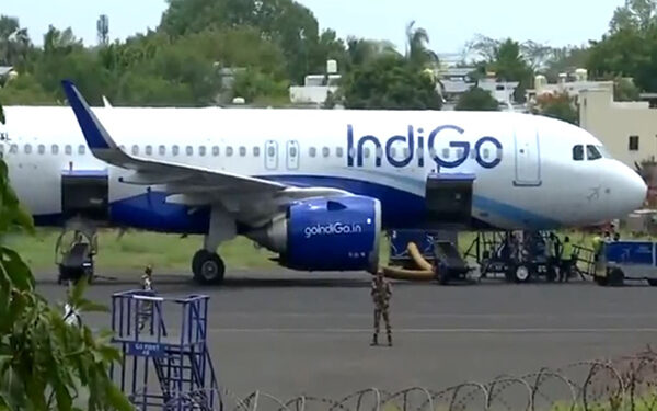 Emergency landing of Indigo aircraft at Nagpur Airport, threatened to blow up, passengers landed