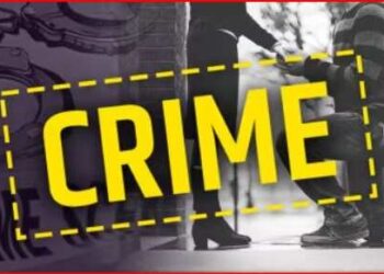 Everything was going on between husband and wife in bedroom, thief recorded and then started to do the couple Blackmail