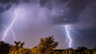 Four people of the same family died due to lightning from the sky in Prayagraj
