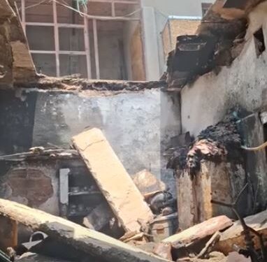 Gas cylinder burst in old city of Dholpur, household goods including scooty, landlord scorched