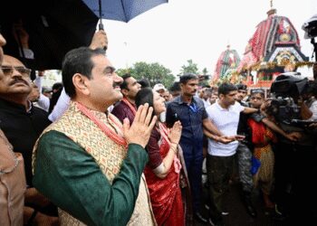 महाप्रभु श्री जगन्नाथ जी की दिव्य रथयात्रा के दर्शन को गौतम अदाणी ने बताया- जीवन की अनमोल स्मृति