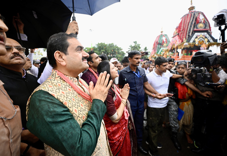 महाप्रभु श्री जगन्नाथ जी की दिव्य रथयात्रा के दर्शन को गौतम अदाणी ने बताया- जीवन की अनमोल स्मृति