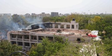 अहमदाबाद विमान हादसे की जांच में शामिल हुए ग्लोबल एविएशन एक्सपर्ट्स