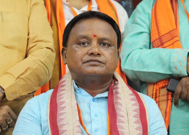 Government's big action in Puri Rath Yatra stampede, revenge administration, action taken on these officials