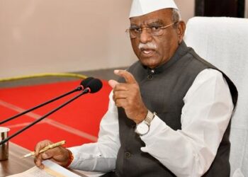 Governor Haribhau Bagde took a review meeting of district level officials in Jhalawar