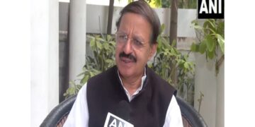 Gujarat: Rashid Alvi's statement on the arrest of Congress leaders Heera and Digvijay Jotwa, said "It is possible that the pressure being made to join BJP"