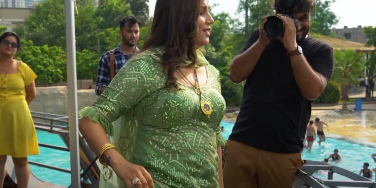 Haryanvi Song: Sapna Choudhary का नया धमाका 'पानी छलके' में जबरदस्त डांस परफॉर्मेंस ने दिल जीत लिया