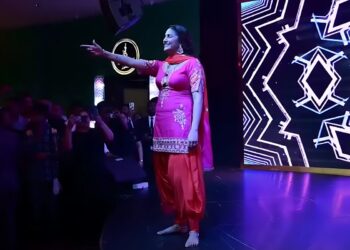 Haryanvi Song: Sapna Choudhary का धमाकेदार डांस "मिनिस्टर" गाने ने मचाया तहलका