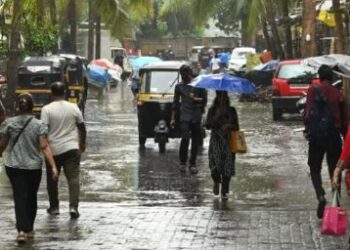 Heavy rains in Mumbai: 'Yellow Alert' for the city, 'Orange Alert' for neighboring districts continues