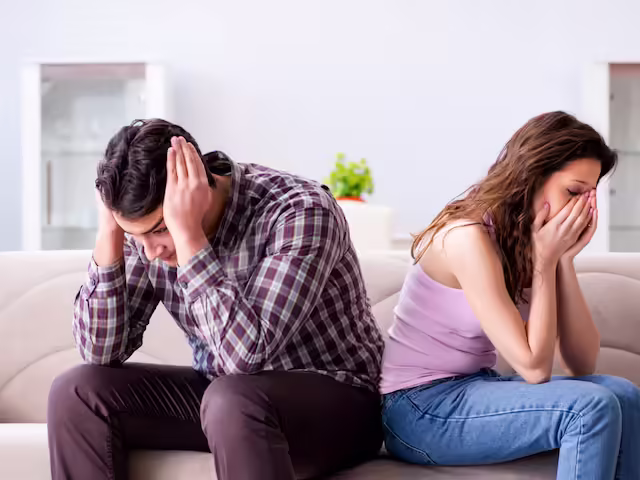 प्यार भरे रिश्ते को बचाना है तो लड़कों आज ही सुधार लो ये 8 गलतियां वरना पार्टनर को दूर होते नहीं लगेगी देर, वीडियो में जाने कैसे करे सुधार 