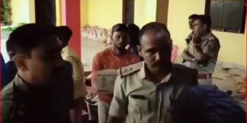 Illegal gun factory busted, weapon making equipment and illegal liquor seized in Sadadih market of Jharkhand