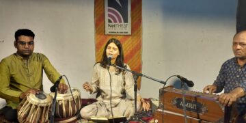 In Bhakti Rasanjali, the ritual of the book hymns, 'Sham Rangi Rangi Chunariya' tied up