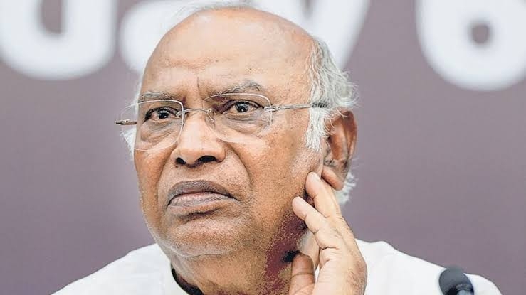 In an attempt to end MNREGA, Modi government, Congress said- this crime against the Constitution