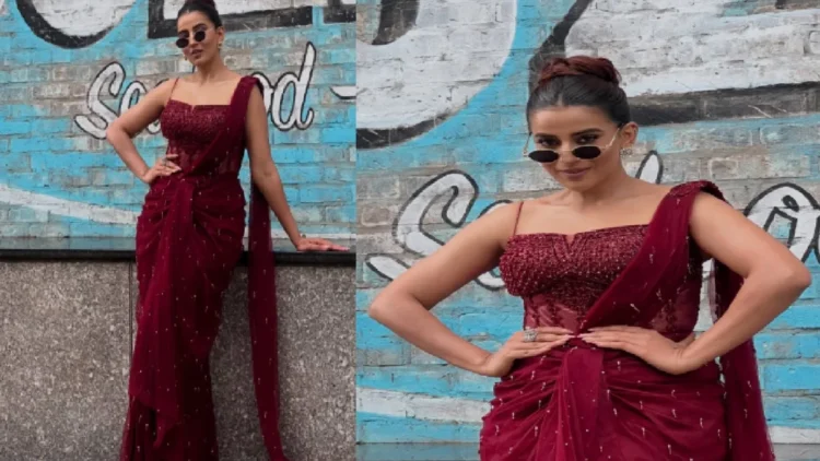 In red corset saree, Akshara Singh enhances internet temperature, will take photos of actress crazy