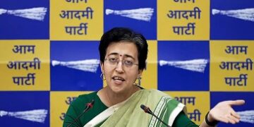 In the school construction scam, BJP accused of 'vengeance of vengeance', AAP said- "Not even one rupee seized till now"