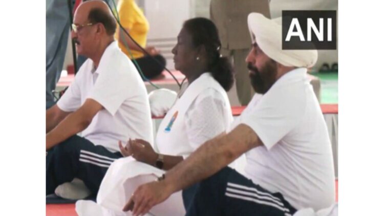 International Yoga Day: President Draupadi Murmu celebrated 11th International Yoga Day in Dehradun