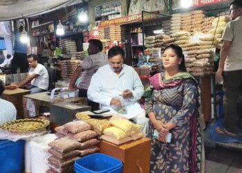 ईरान-इजरायल युद्ध का भारतीय बाजार पर असर, सावन में महंगा हुआ सेंधा नमक और ड्राई फ्रूट्स